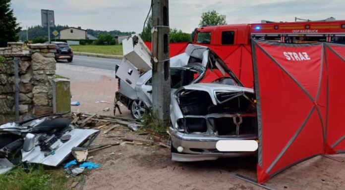 Wypadek w Kłobucku na Śląsku. Pasażerka zginęła na miejscu